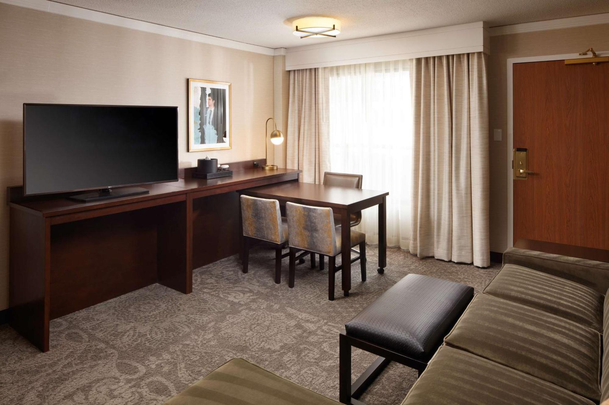 เอมบาสซี สวีท บาย ฮิลตัน ไทสัน คอร์เนอร์ Hotel ไทซันส์คอร์เนอร์ ภายนอก รูปภาพ