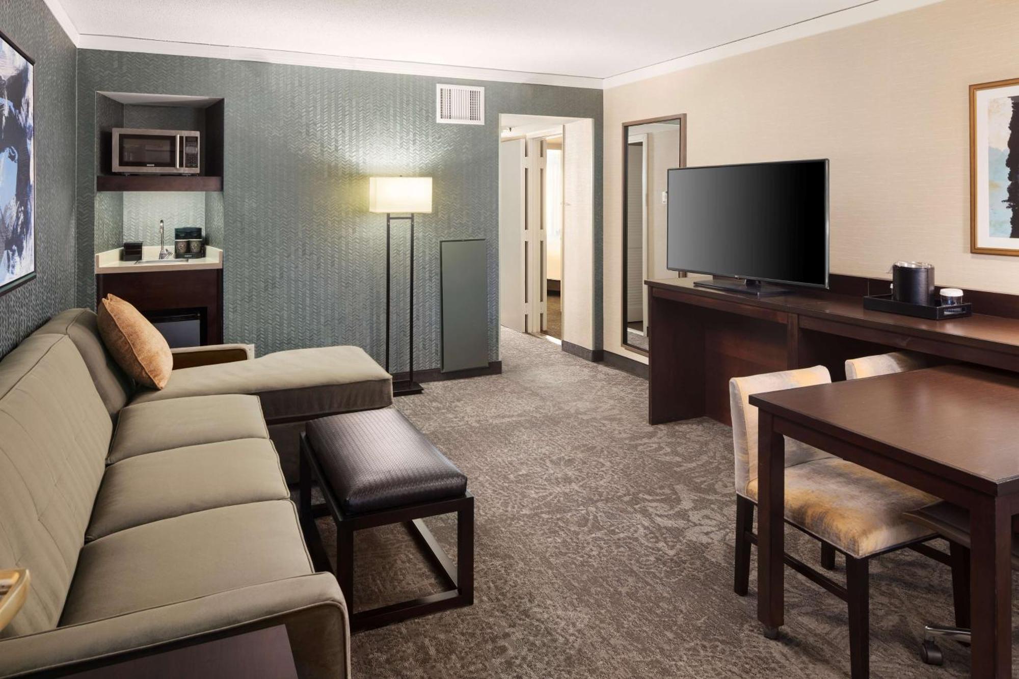 เอมบาสซี สวีท บาย ฮิลตัน ไทสัน คอร์เนอร์ Hotel ไทซันส์คอร์เนอร์ ภายนอก รูปภาพ