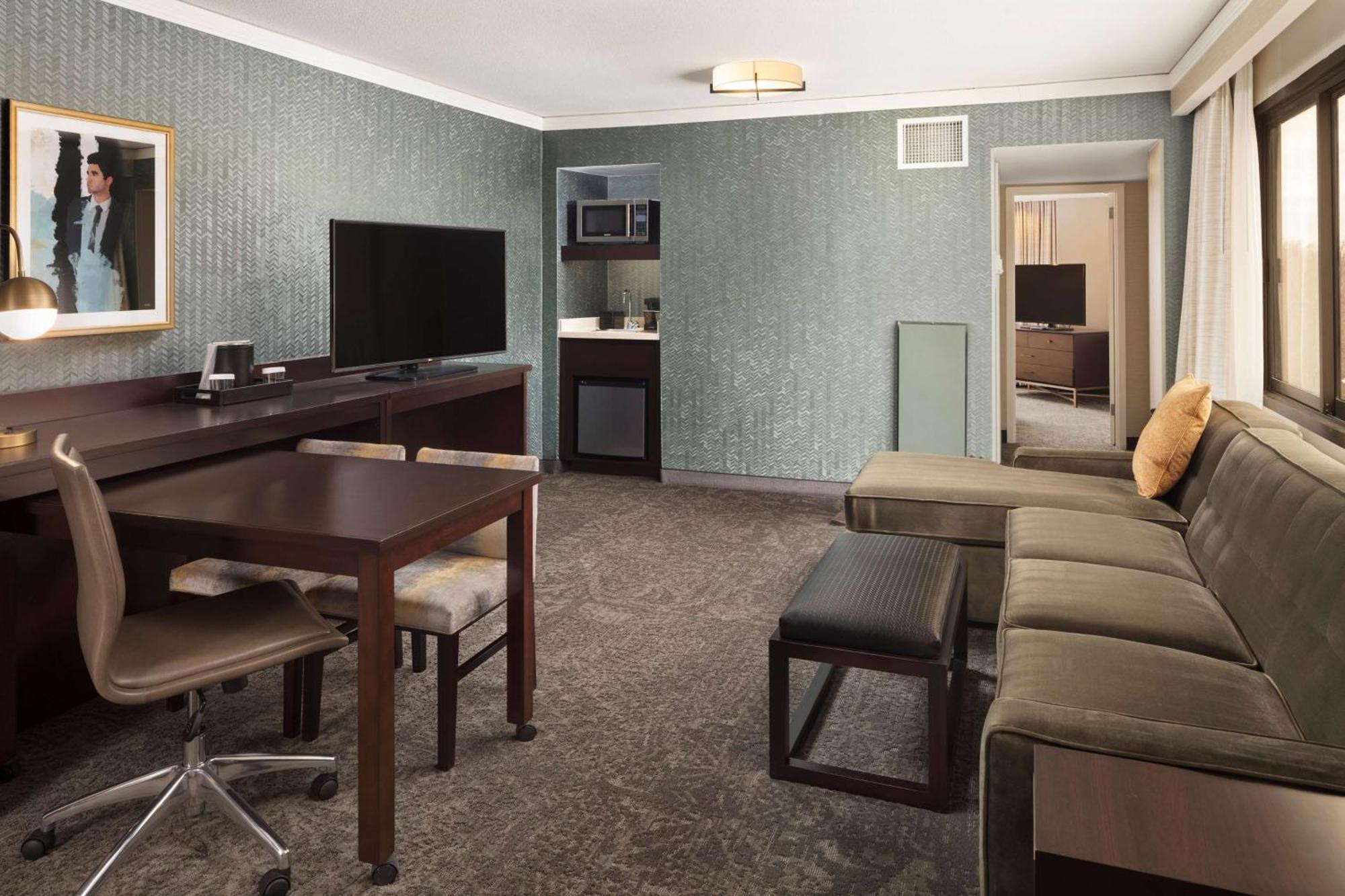 เอมบาสซี สวีท บาย ฮิลตัน ไทสัน คอร์เนอร์ Hotel ไทซันส์คอร์เนอร์ ภายนอก รูปภาพ