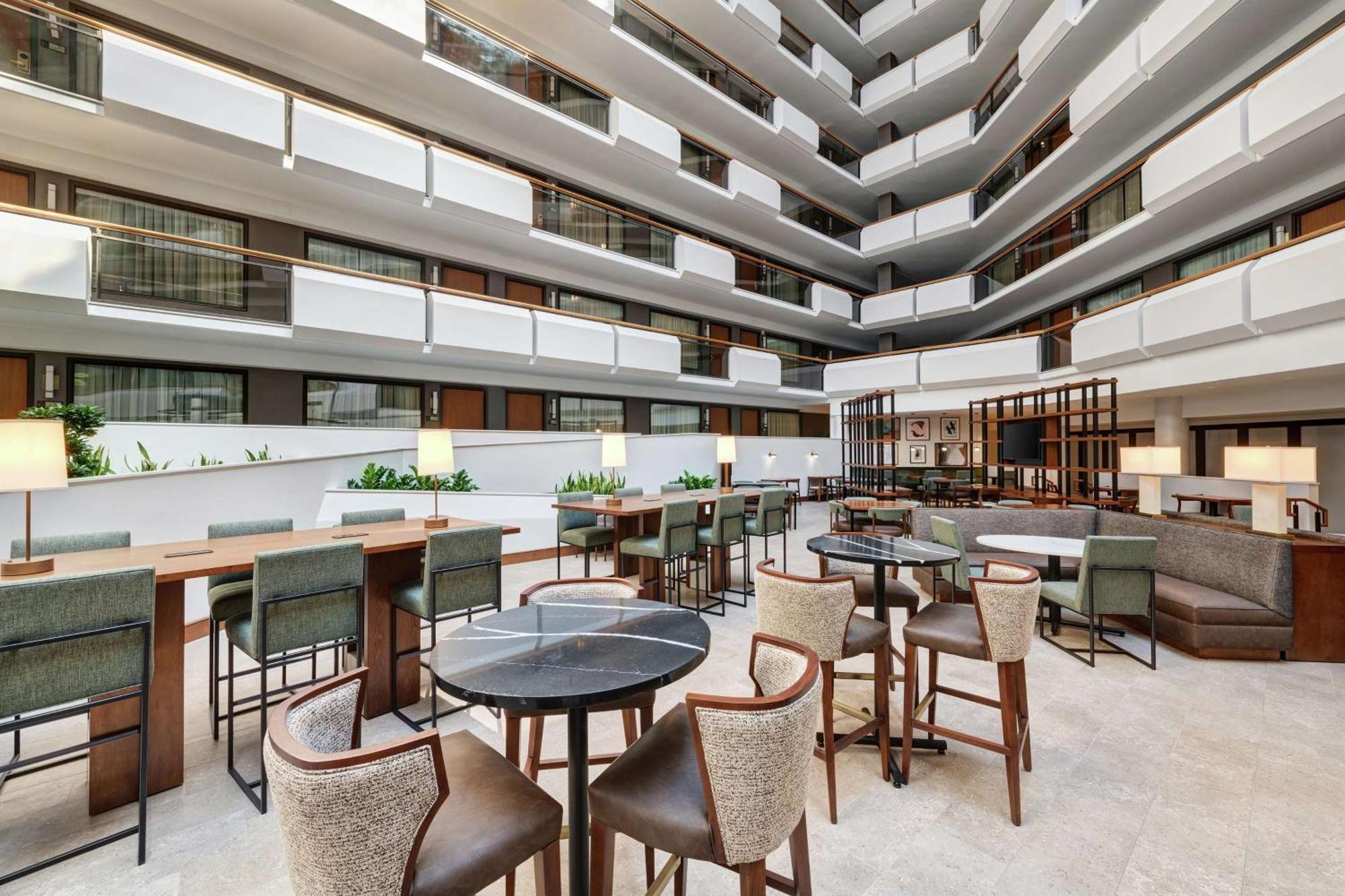 เอมบาสซี สวีท บาย ฮิลตัน ไทสัน คอร์เนอร์ Hotel ไทซันส์คอร์เนอร์ ภายนอก รูปภาพ